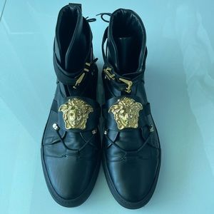 Versace Men’s high top sneakers